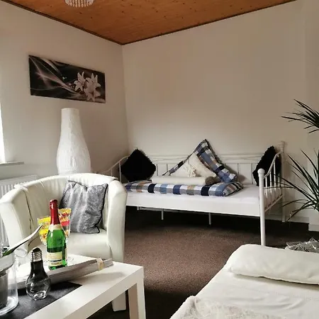 Lindenstrasse Apartment *