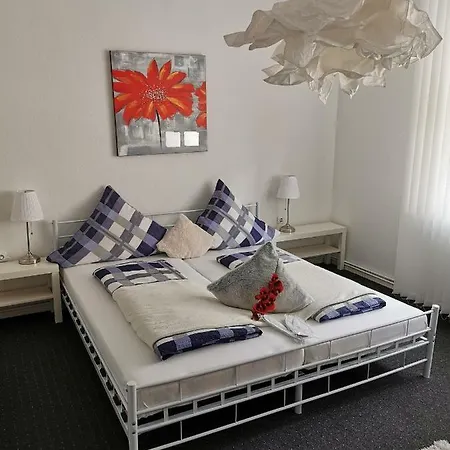 Lindenstraße *